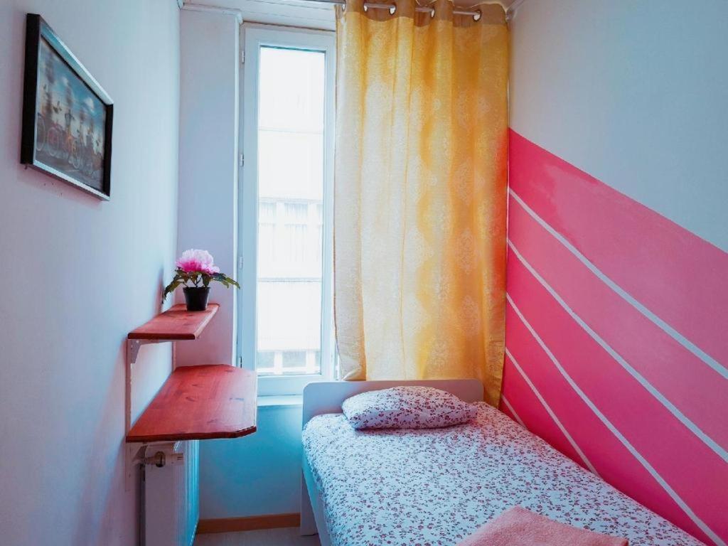 Cozy Rooms With Share The Bathroom And Kitchen Bruksela Zewnętrze zdjęcie